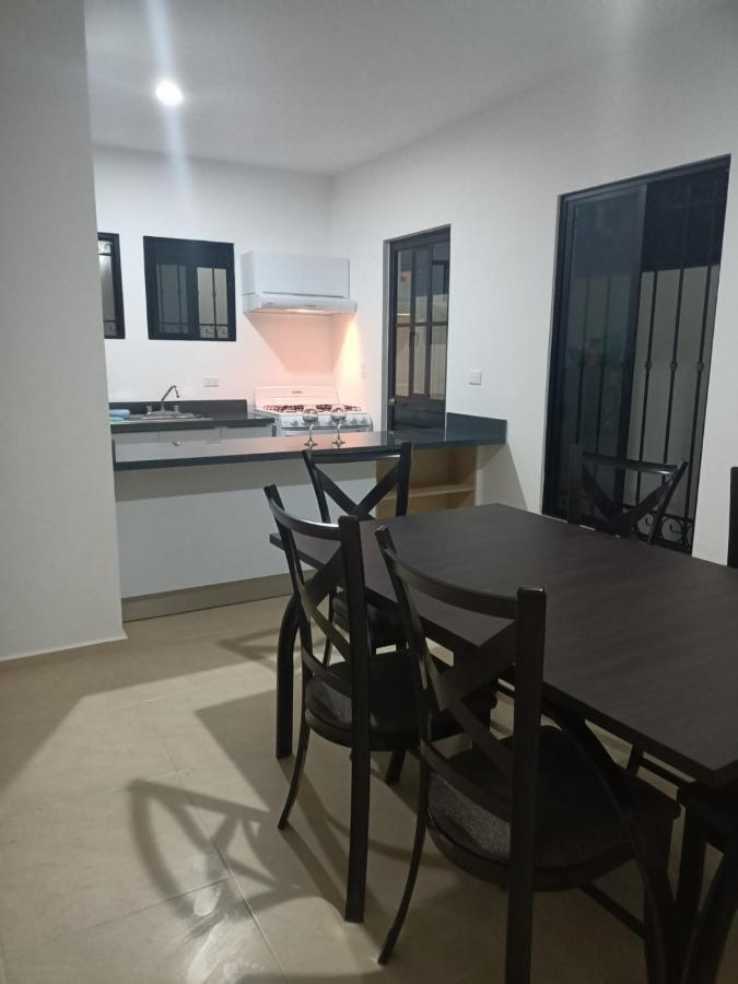 Hermosa Casa A 15 Minutos Del Aeropueto De Cancun En Exclusivo Fraccionamiento Residencial Buitenkant foto